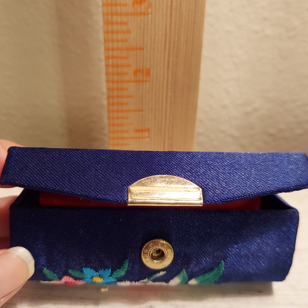Blue and Gold Lipstick with Vibrant Color and Smooth Finish